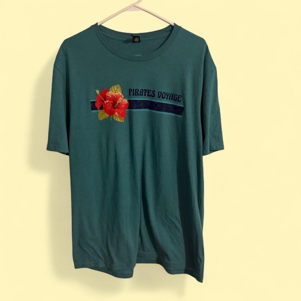 District shirt Men XXL teal Pirates Voyage vacation graphic tee